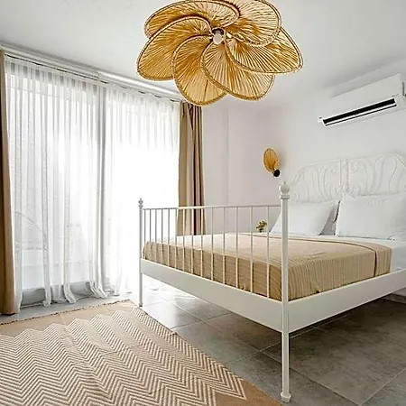 Otel Voger Alacati Koeyici